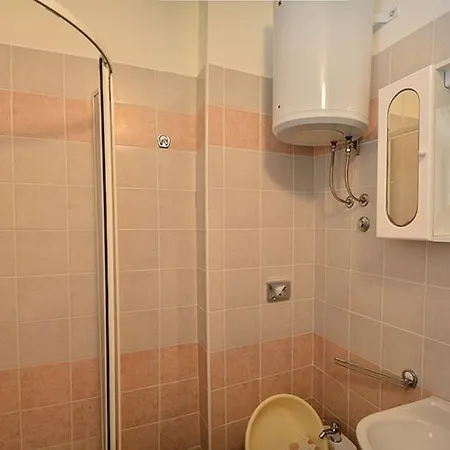 Apartments Funda 3560 Nečujam