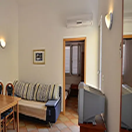 Apartments Funda 3560 Nečujam