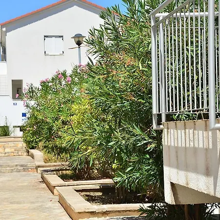 Apartments Funda 3560 Nečujam